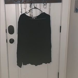 Modamix linen black top smaller than actual size